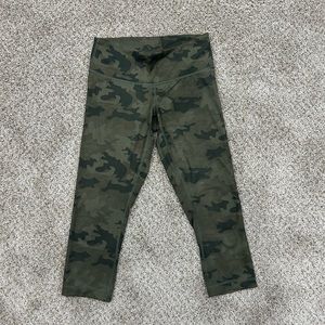 Lululemon camo print leggings